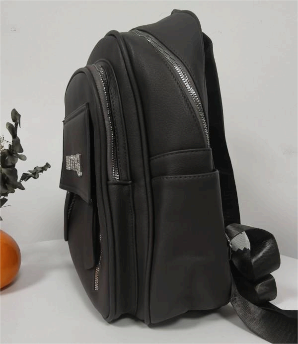 2025 new fashion commuter PU backpack 2025 new fashion commuter PU backpack