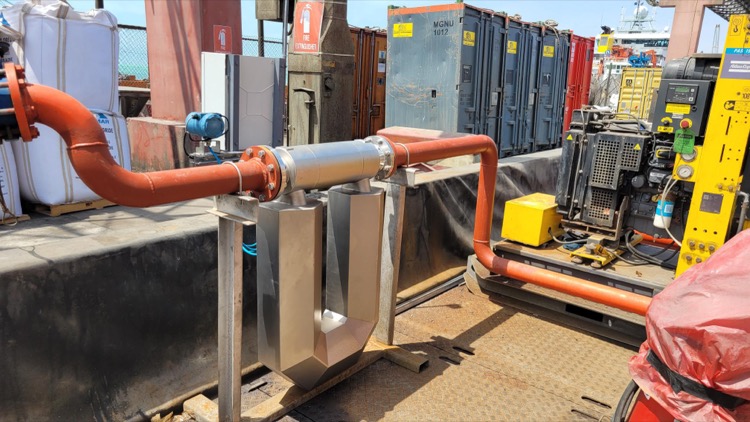 Coriolis mass flowmeter 5 Coriolis mass flowmeter 5
