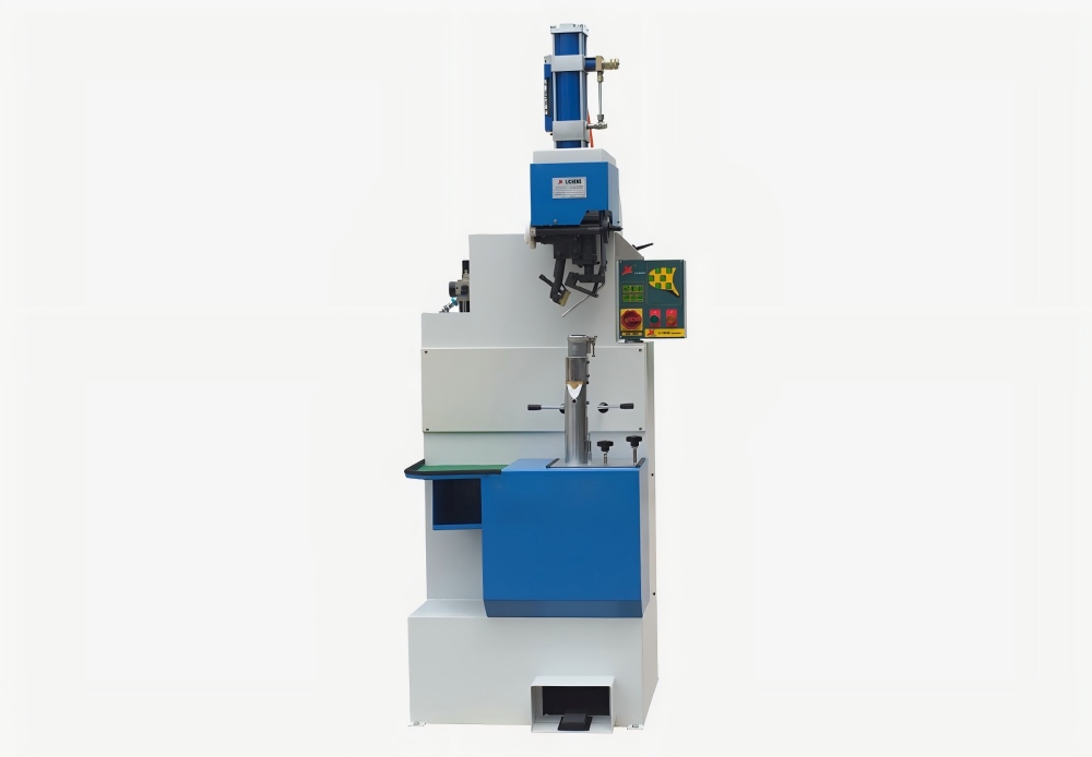 LC-336 Semi-Auto Heel Nailing Machine (2) LC-336 Semi-Auto Heel Nailing Machine (2)