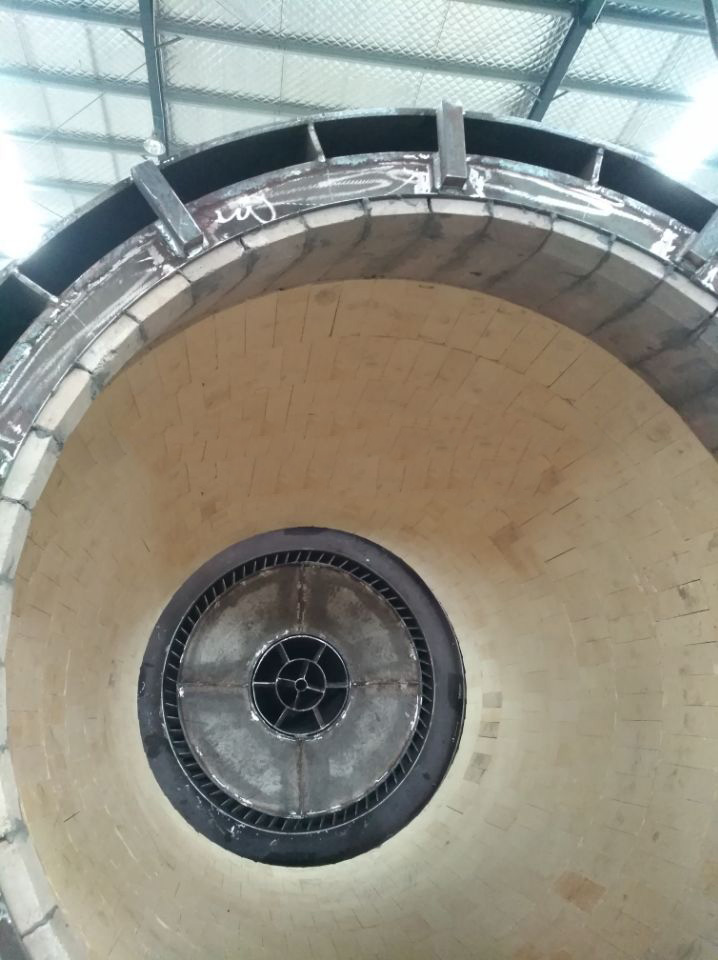 Pulverized coal combustion device Pulverized coal combustion device