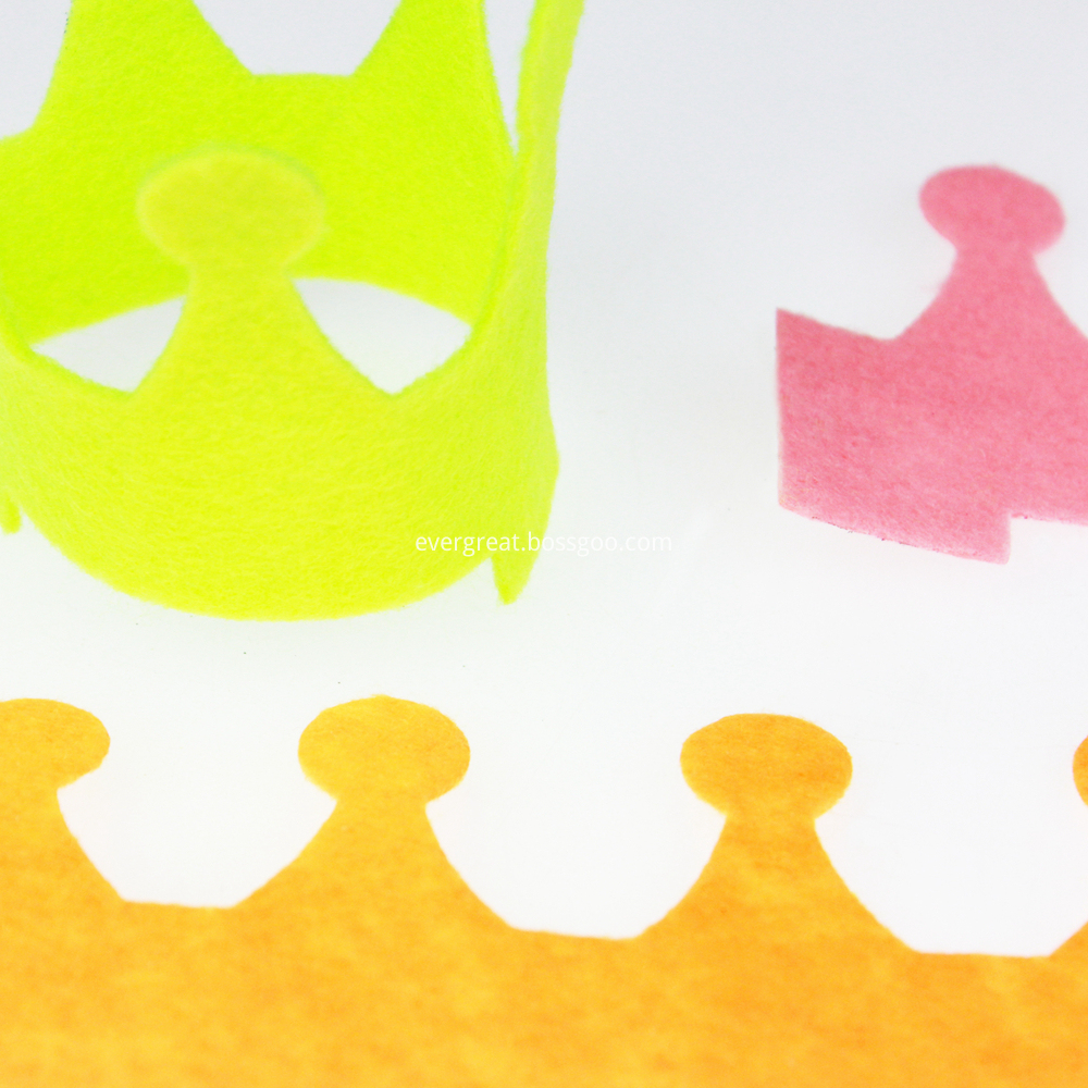 DIY felt crown DIY felt crown