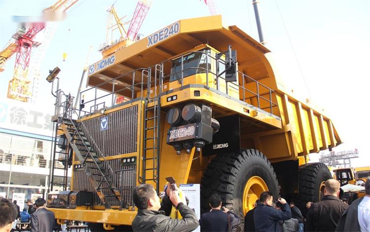 1:50 Mining Dump Truck Model XDE360 1:50 Mining Dump Truck Model XDE360