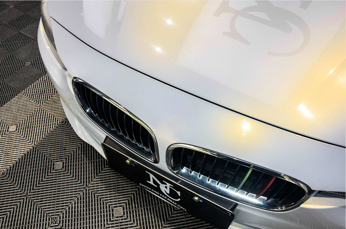 Glossy Ceramic Gold Car Wrapping Glossy Ceramic Gold Car Wrapping