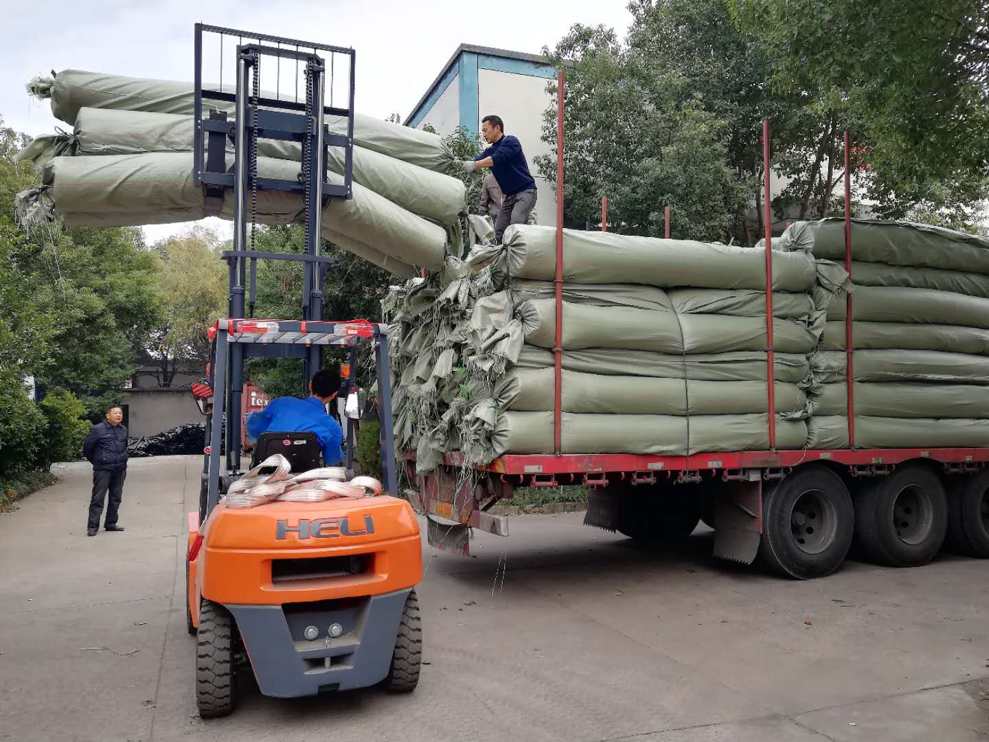 load geotextile