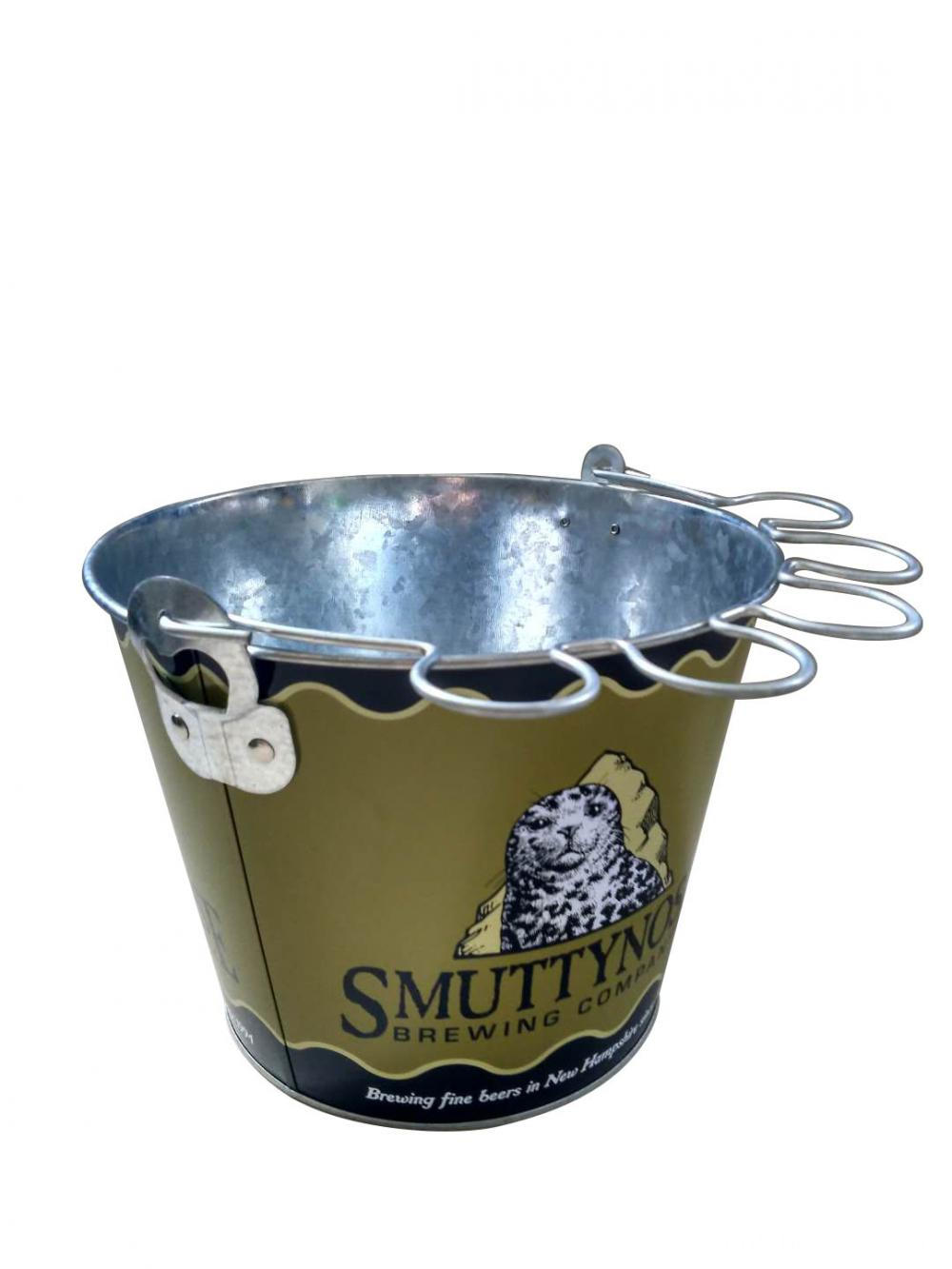 Metal bucket Metal bucket
