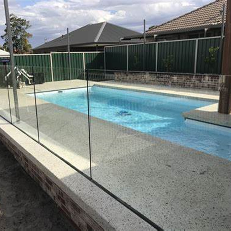 12mm-Thick-Clear-Toughened-Pool-Fence-Glass