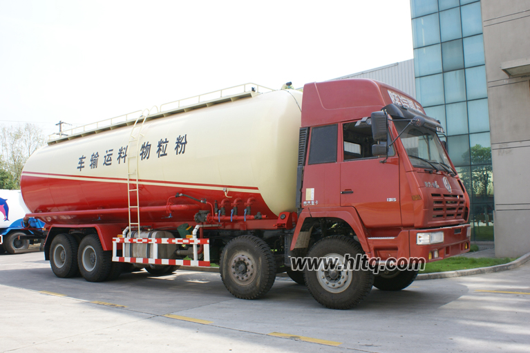 SHACMAN Aolong 36m3 flour grain transport truck