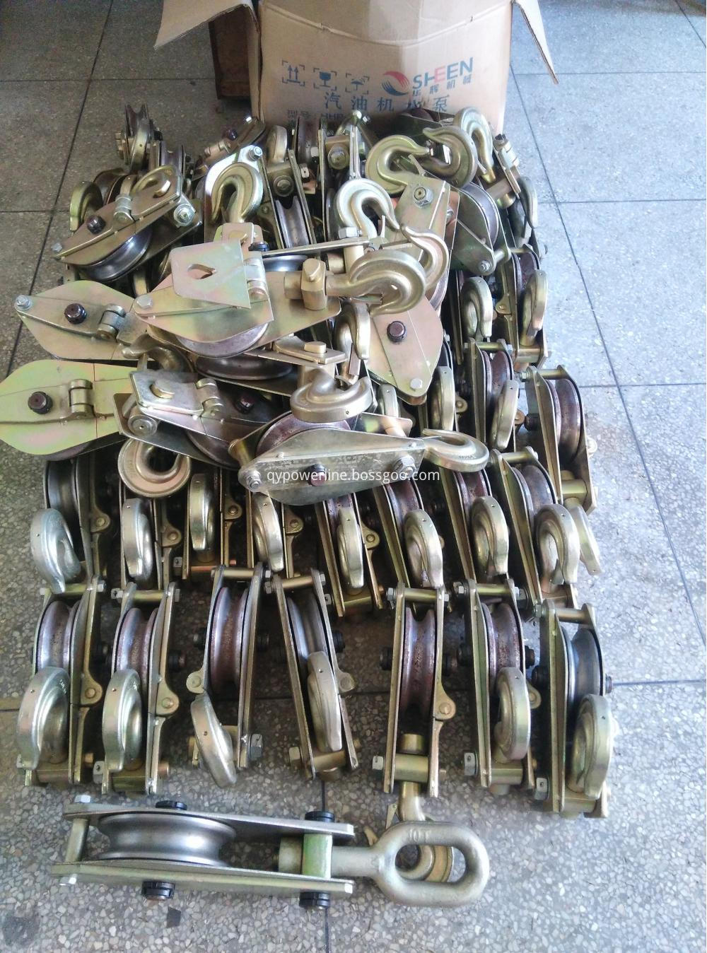 Iron Wheel Hoisting Block and Lifting Tackle Iron Wheel Hoisting Block and Lifting Tackle