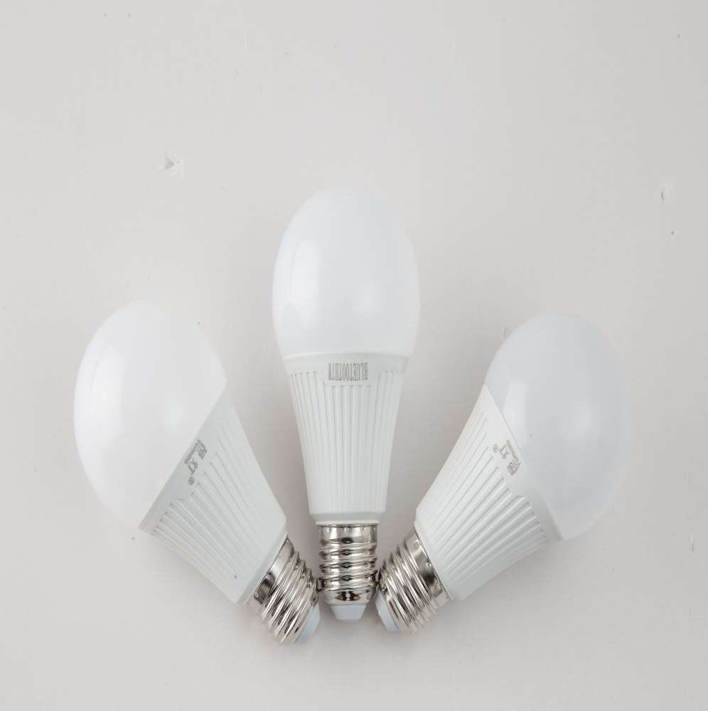 7W 3500K WiFI CCT+RGB LED Bulb 7W 3500K WiFI CCT+RGB LED Bulb