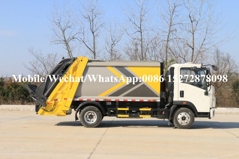 Garbage Compactor Truck (3) Garbage Compactor Truck (3)
