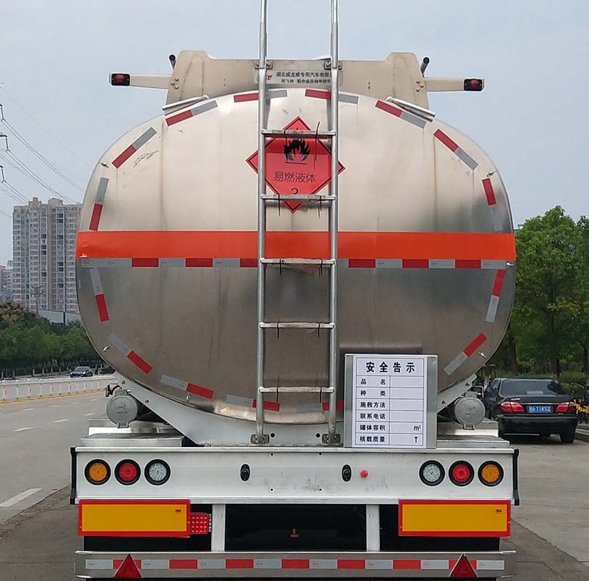 Delong 6×4 19.9m³ Tanker Truck in fuel Delivery Delong 6×4 19.9m³ Tanker Truck in fuel Delivery