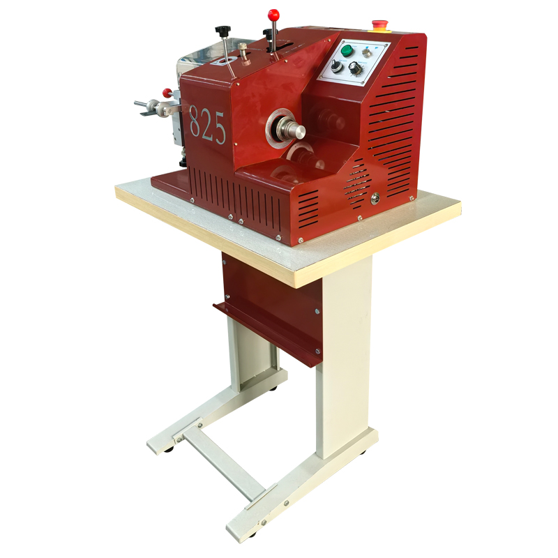 SC-825 Belt Laminating and Trimming Machine (3) SC-825 Belt Laminating and Trimming Machine (3)