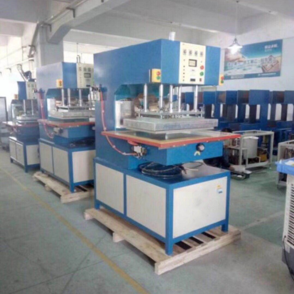 CH-10KW-QBJ Industrial conveyor-belt welding machine (2) CH-10KW-QBJ Industrial conveyor-belt welding machine (2)