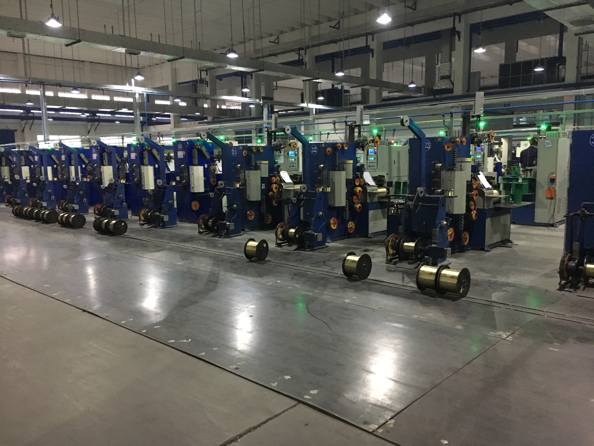 Outer Winding Machine Outer Winding Machine