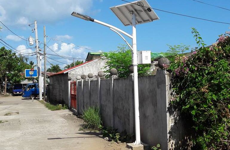 Solar street lights