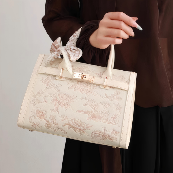 Customized women's embroidered handbag Customized women's embroidered handbag