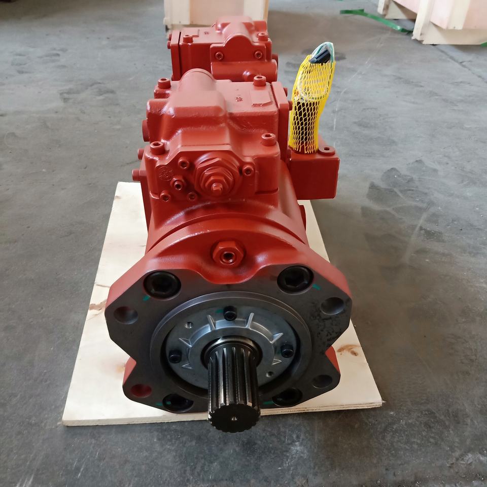 Excavator main pump