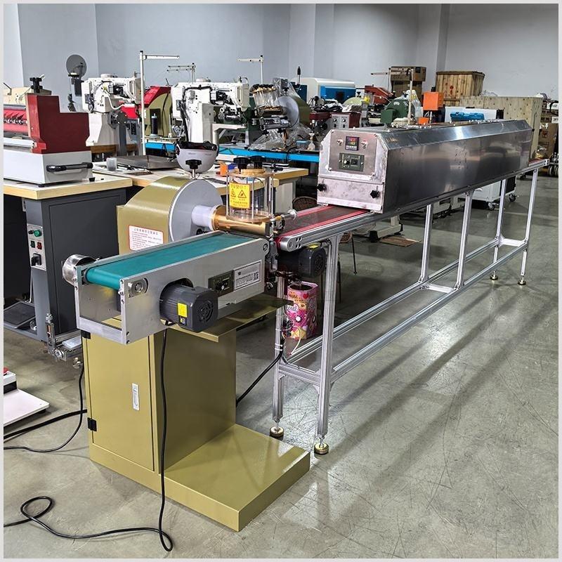 DL-129 Cabinet Type 150mm Hot Melt Glue Coating Machine Connected to Oven, Adjustable Speed Conveyor (4) DL-129 Cabinet Type 150mm Hot Melt Glue Coating Machine Connected to Oven, Adjustable Speed Conveyor (4)