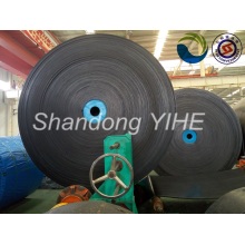 Chemical oil resistant conveyor belt