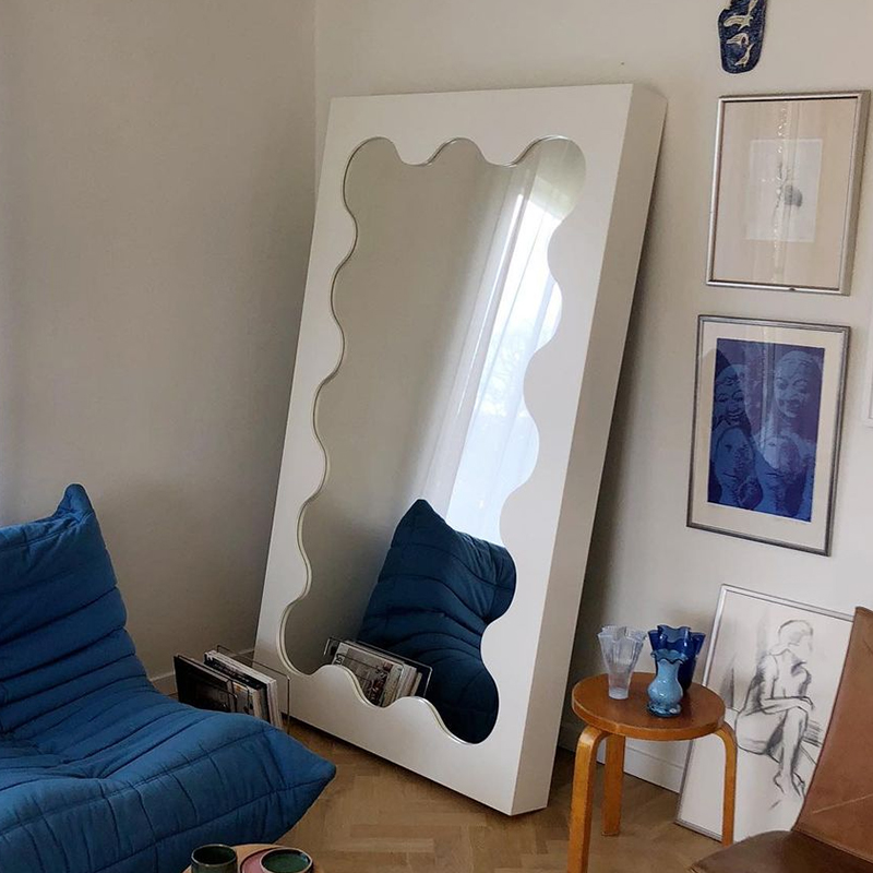 mirror mirror