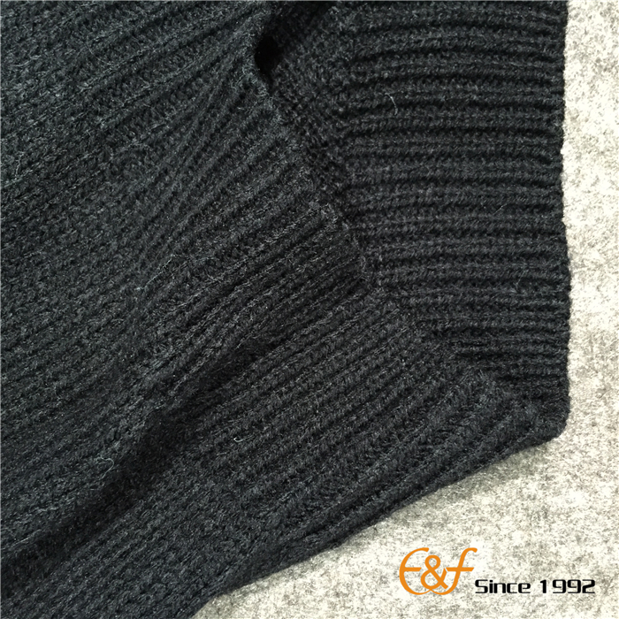 Fanny Sweater with Single Layer at Bottom Fanny Sweater with Single Layer at Bottom