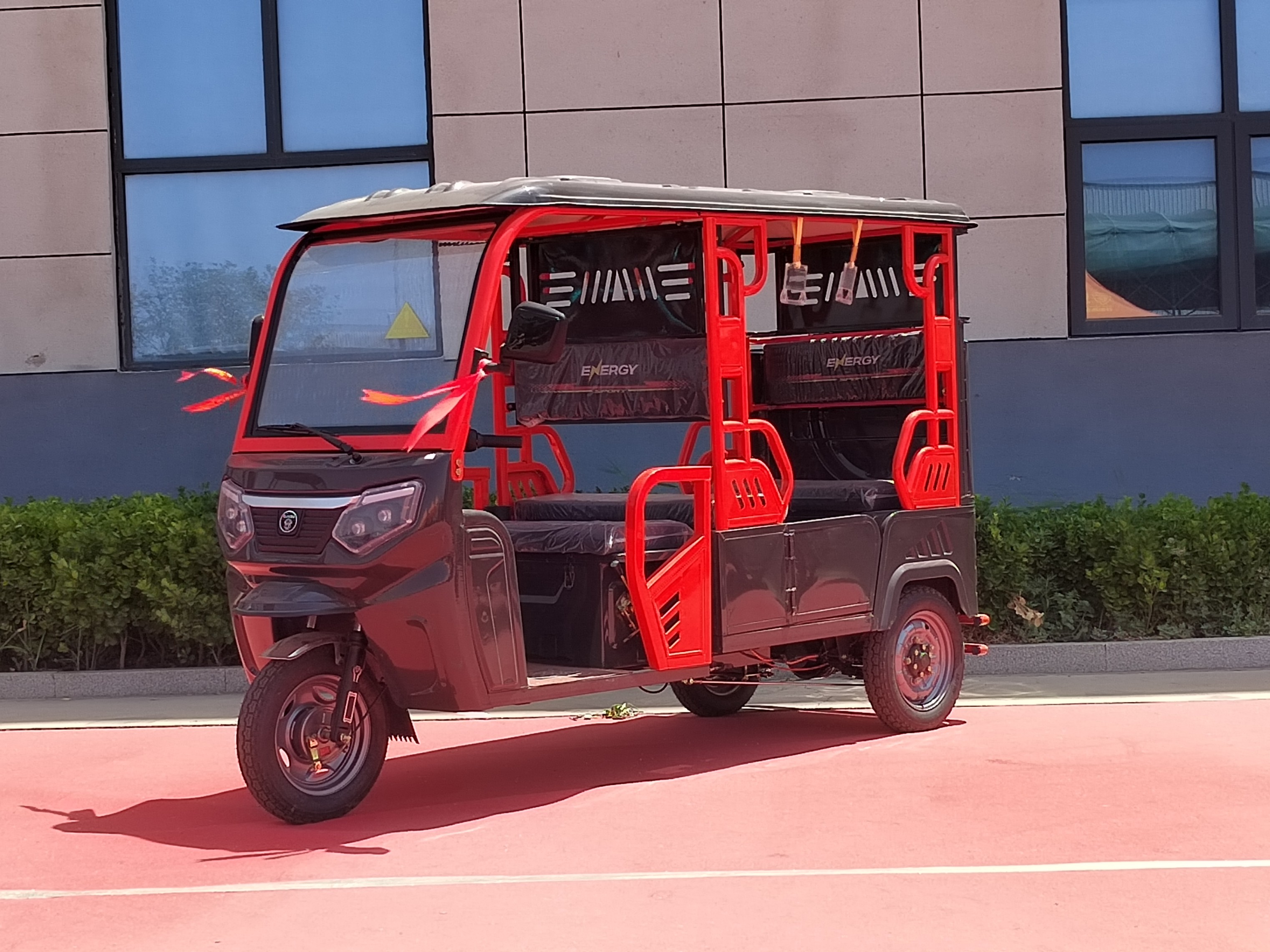 Luxury shed passenger electric vehicle Luxury shed passenger electric vehicle