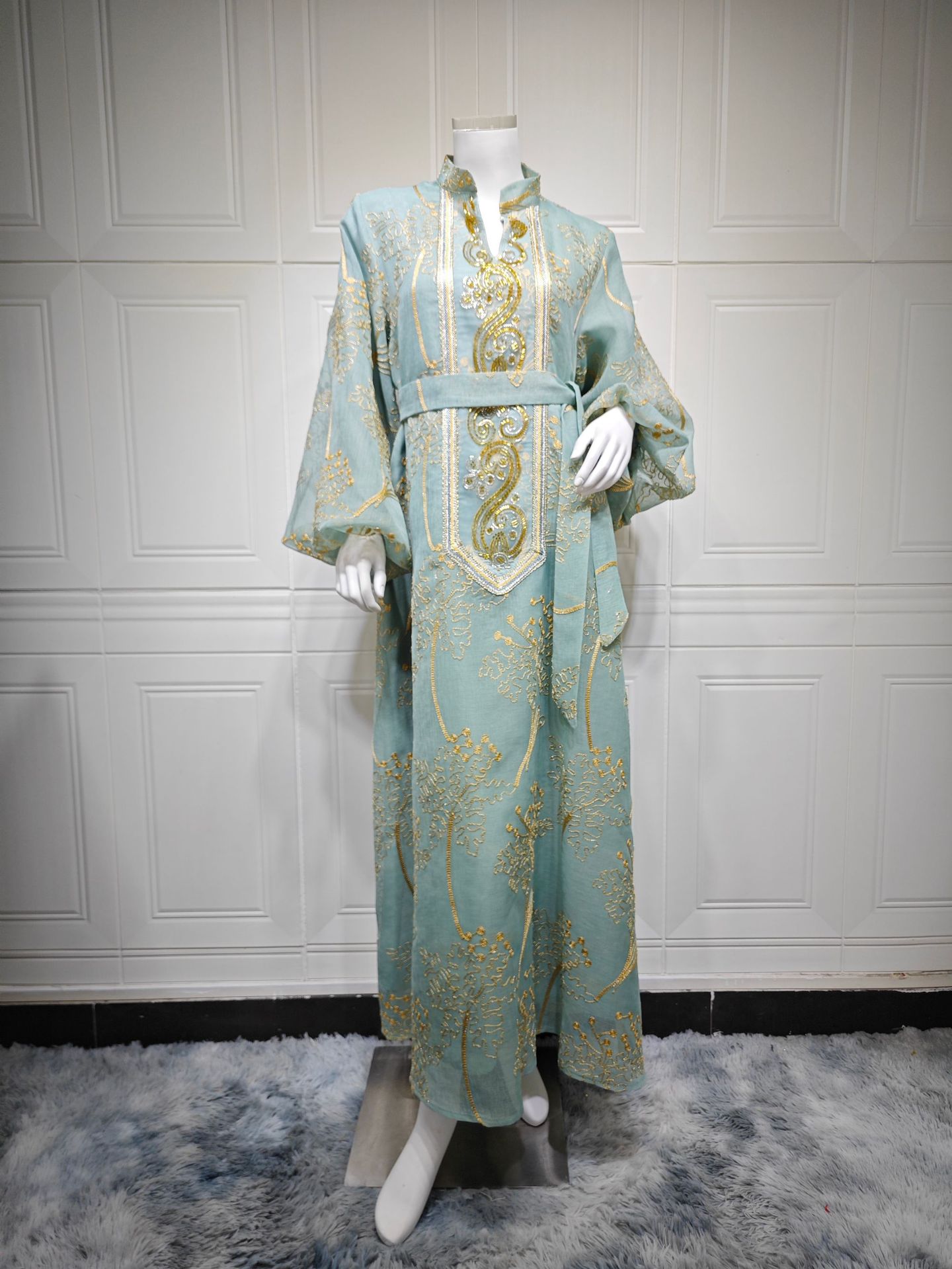 Luxury Floral Embroidered Puff Sleeve Abaya Luxury Floral Embroidered Puff Sleeve Abaya