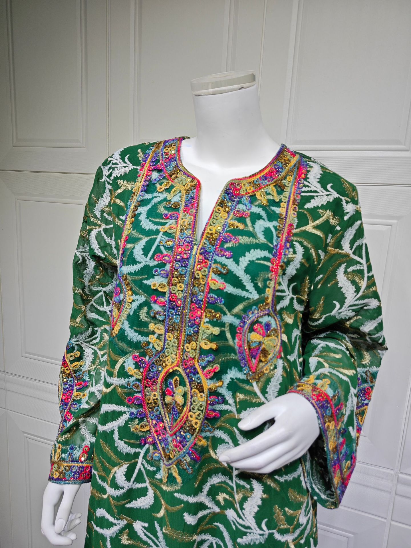 Embroidered Abaya Dress AB526 (3) Embroidered Abaya Dress AB526 (3)