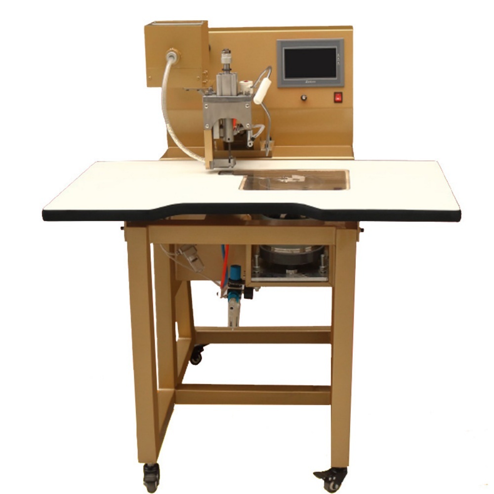 KD-198-D Automatie four claws base button plastie pearl setting machine (big table) (2) KD-198-D Automatie four claws base button plastie pearl setting machine (big table) (2)
