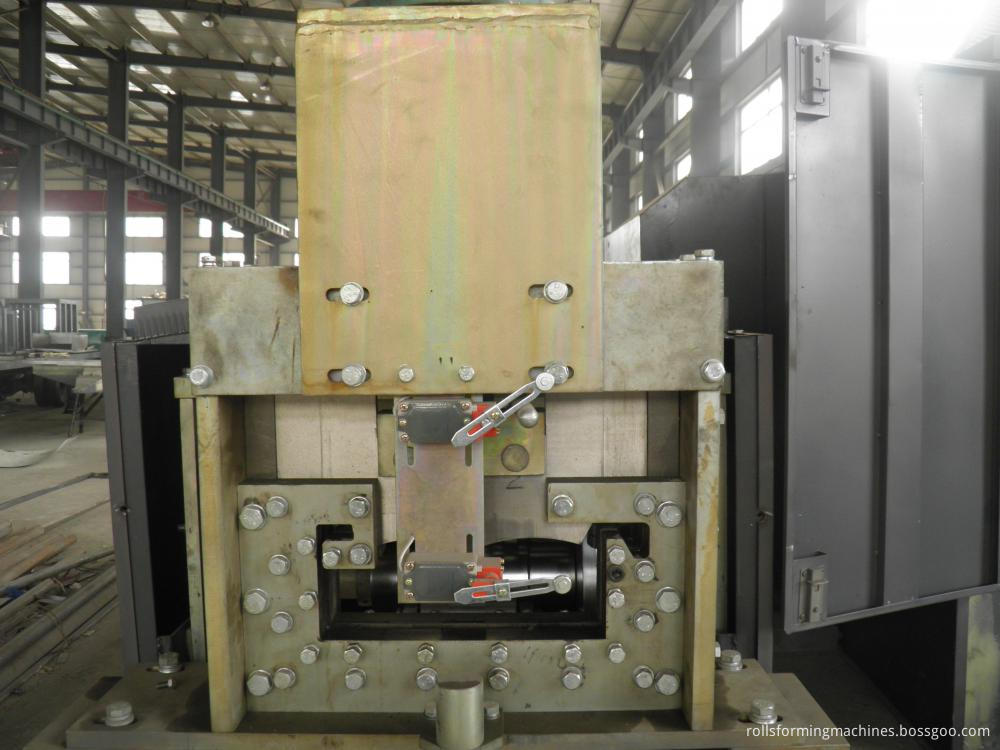 Roof Panel Roll Forming Machine Roof Panel Roll Forming Machine