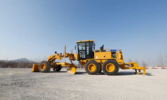 SEM922 motor grader