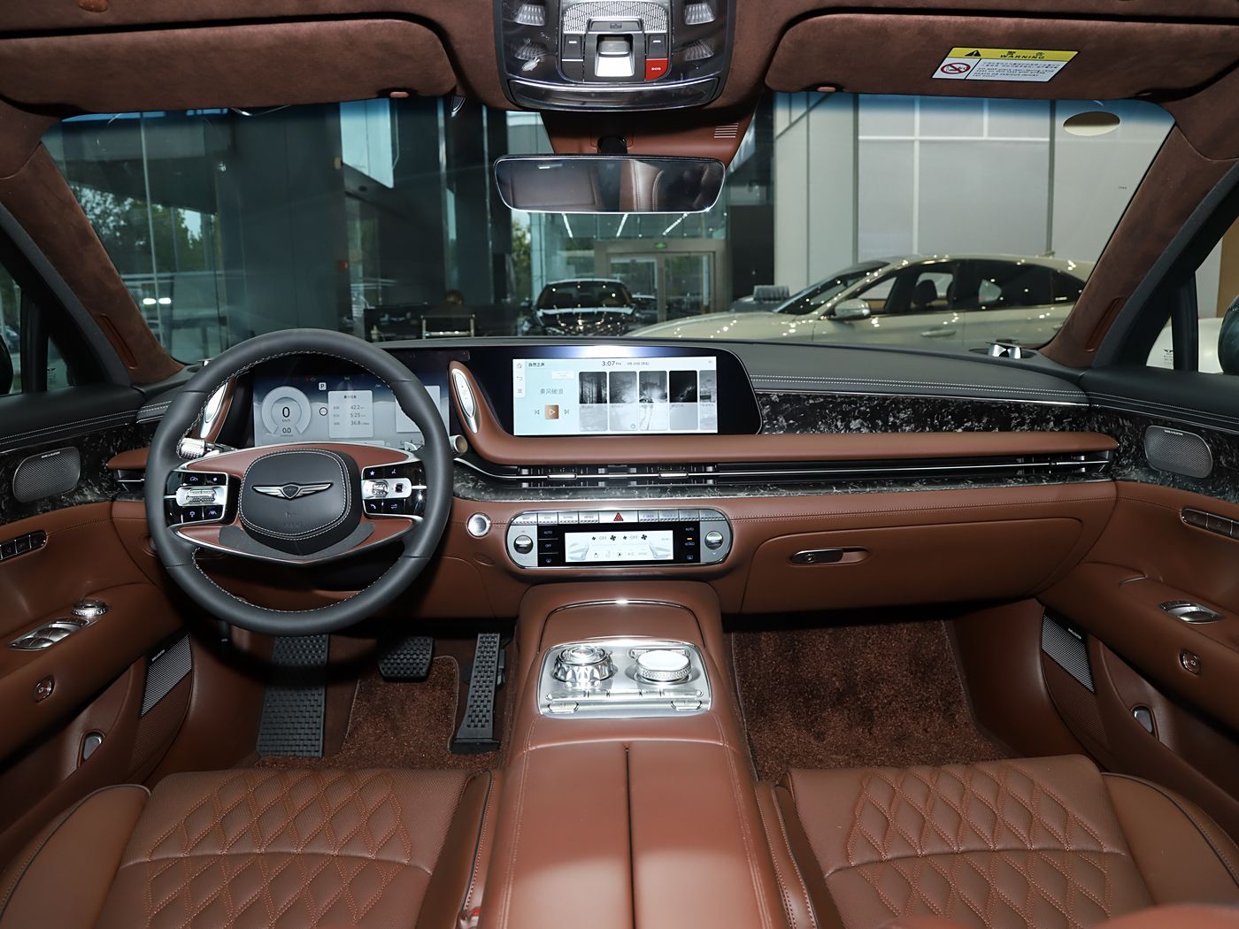 Genesis G90 (11) Genesis G90 (11)