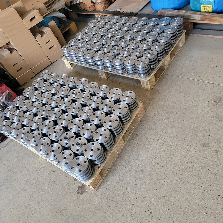 Flange Flange