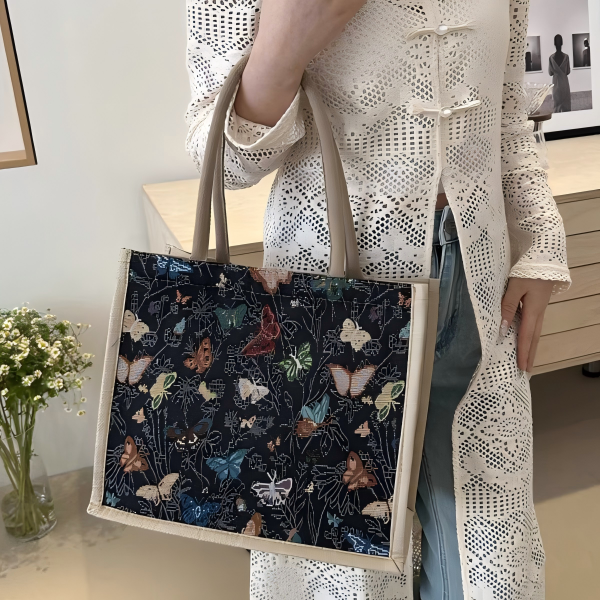Large-capacity canvas tote bag for ladies Large-capacity canvas tote bag for ladies
