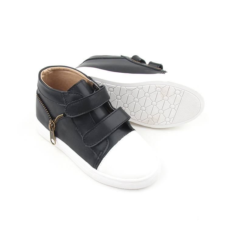 Kasut kasual Casual Shoes