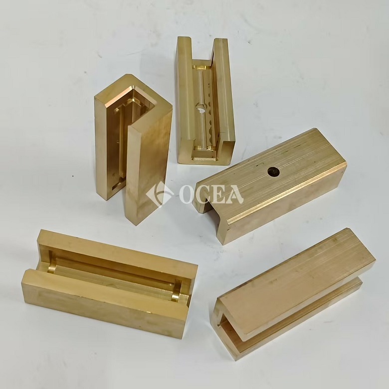 380301717 (5) 380301717 (5)