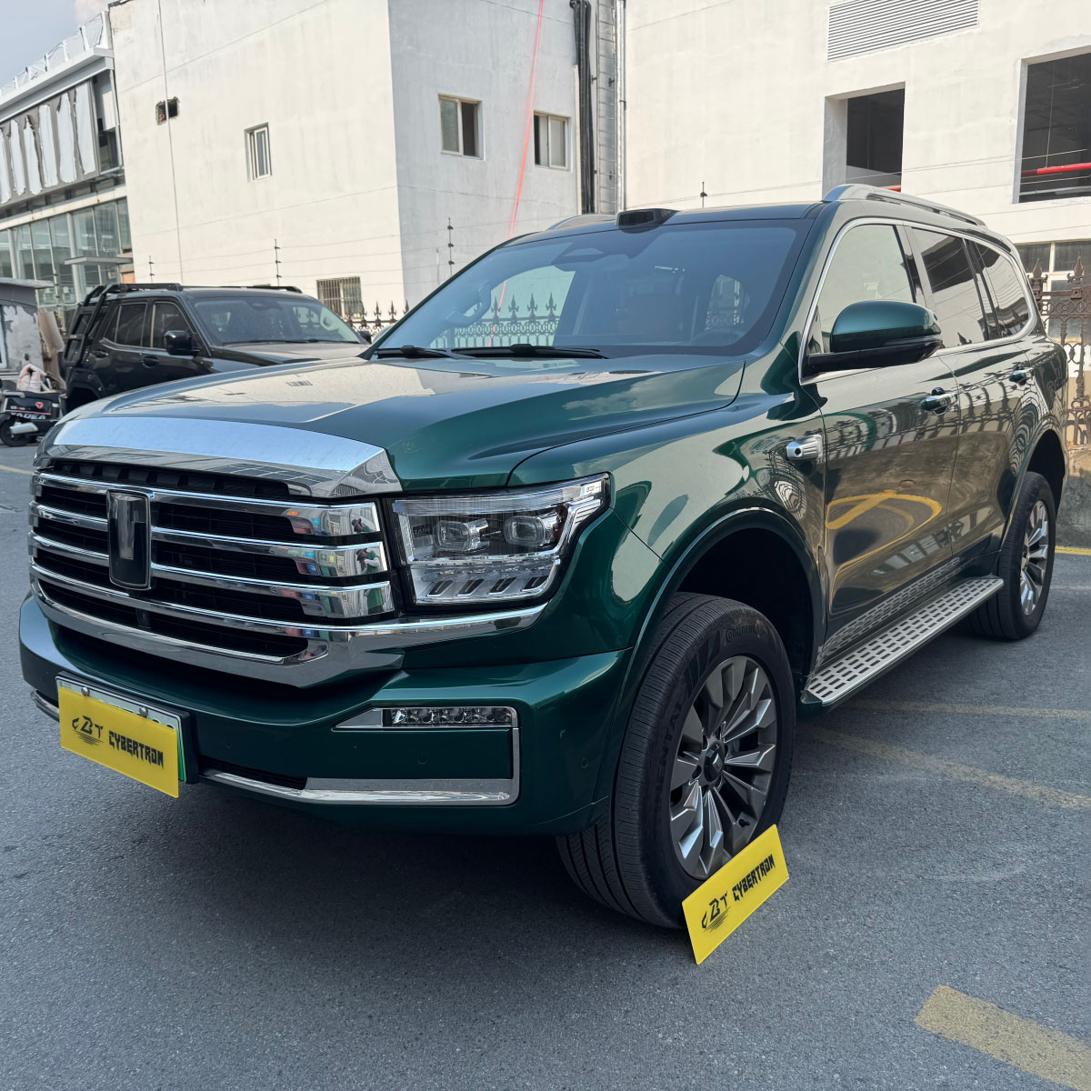 Dual Motor Off-Road Tank 500 HIT4-Z Dual Motor Off-Road Tank 500 HIT4-Z