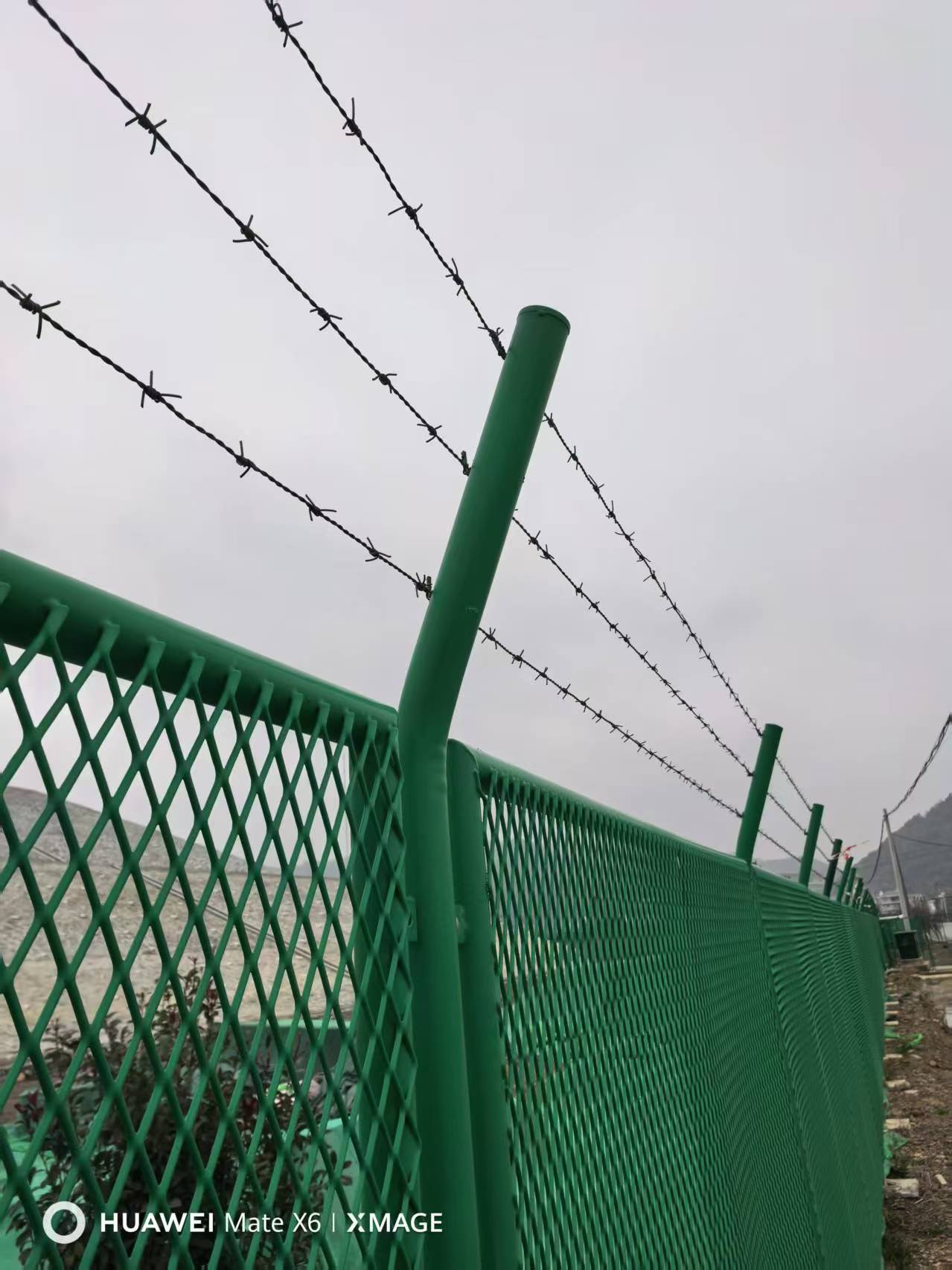 358fence (234) 358fence (234)