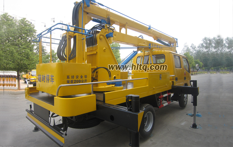 Do<em></em>ngfeng 4*2 14m Aerial Work Platform Truck