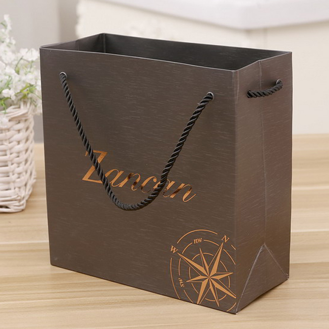 Japanese folding gift bag