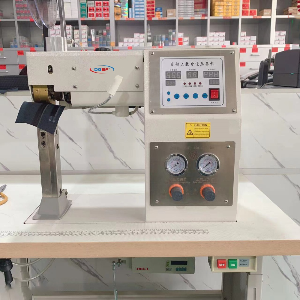 YB-325 Automatic gluing and laminating machine (2) YB-325 Automatic gluing and laminating machine (2)