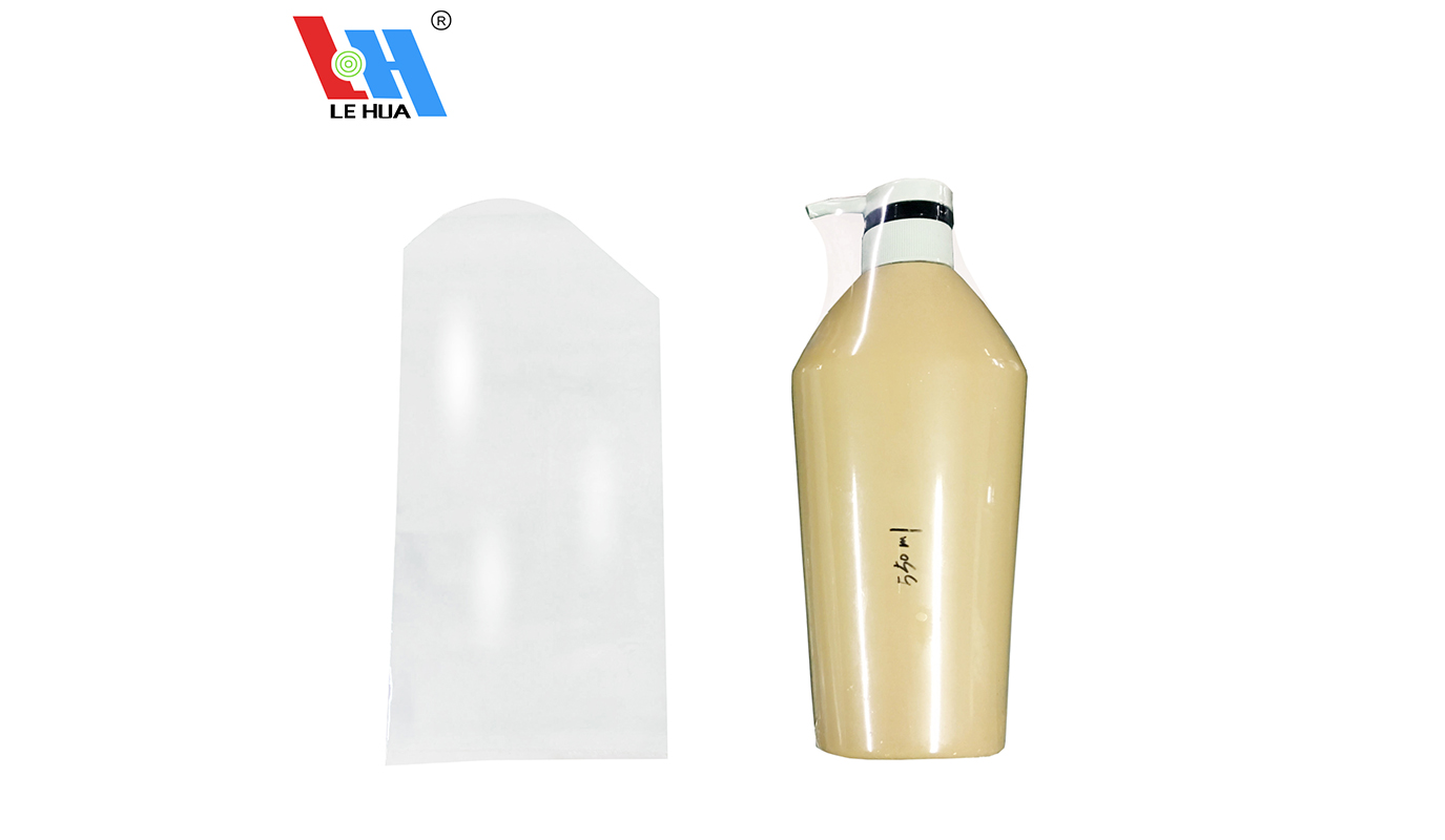 Shrink wrapping film bags for bottles