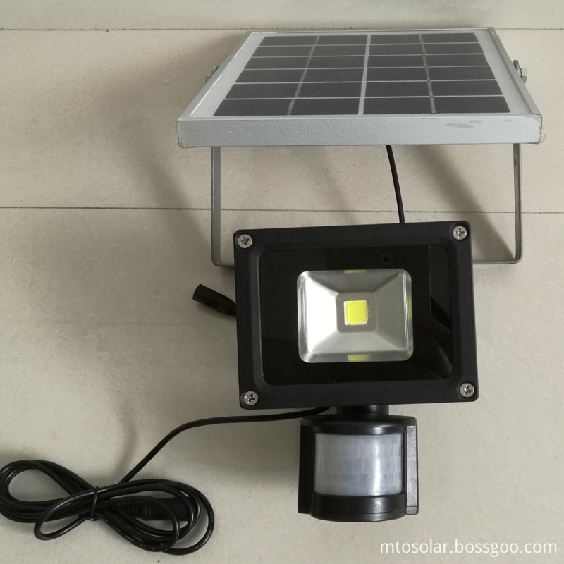 Motion sensor solar flood light
