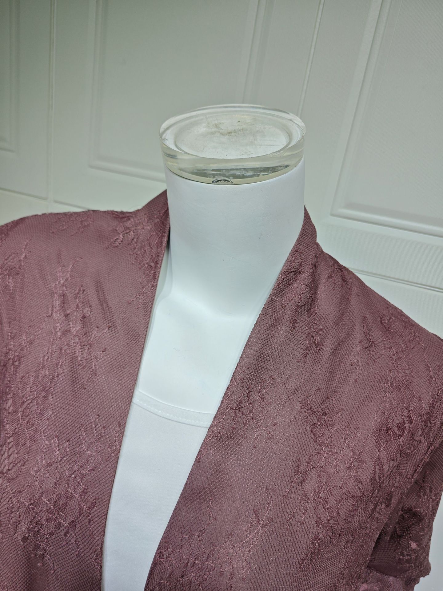 Elegant Lace Overlay Cardigan Open Abaya MQ261 (3) Elegant Lace Overlay Cardigan Open Abaya MQ261 (3)