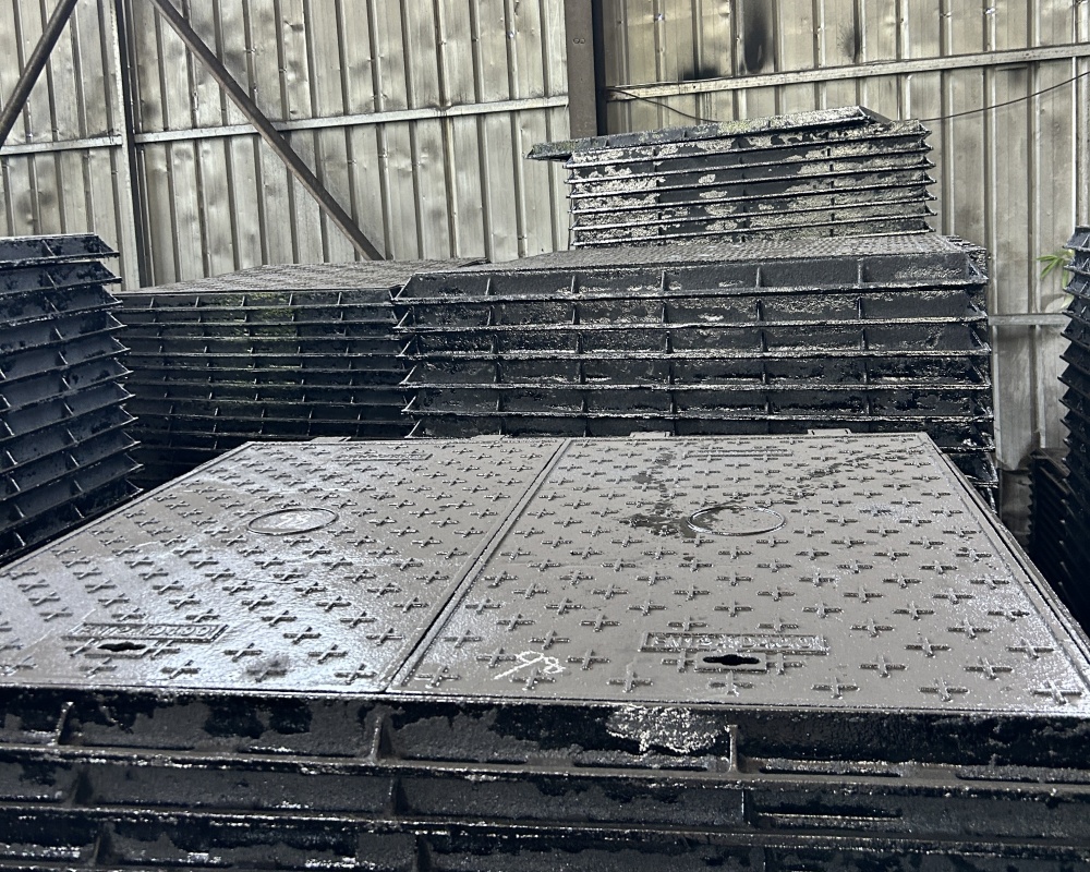 manhole cover 13 manhole cover 13