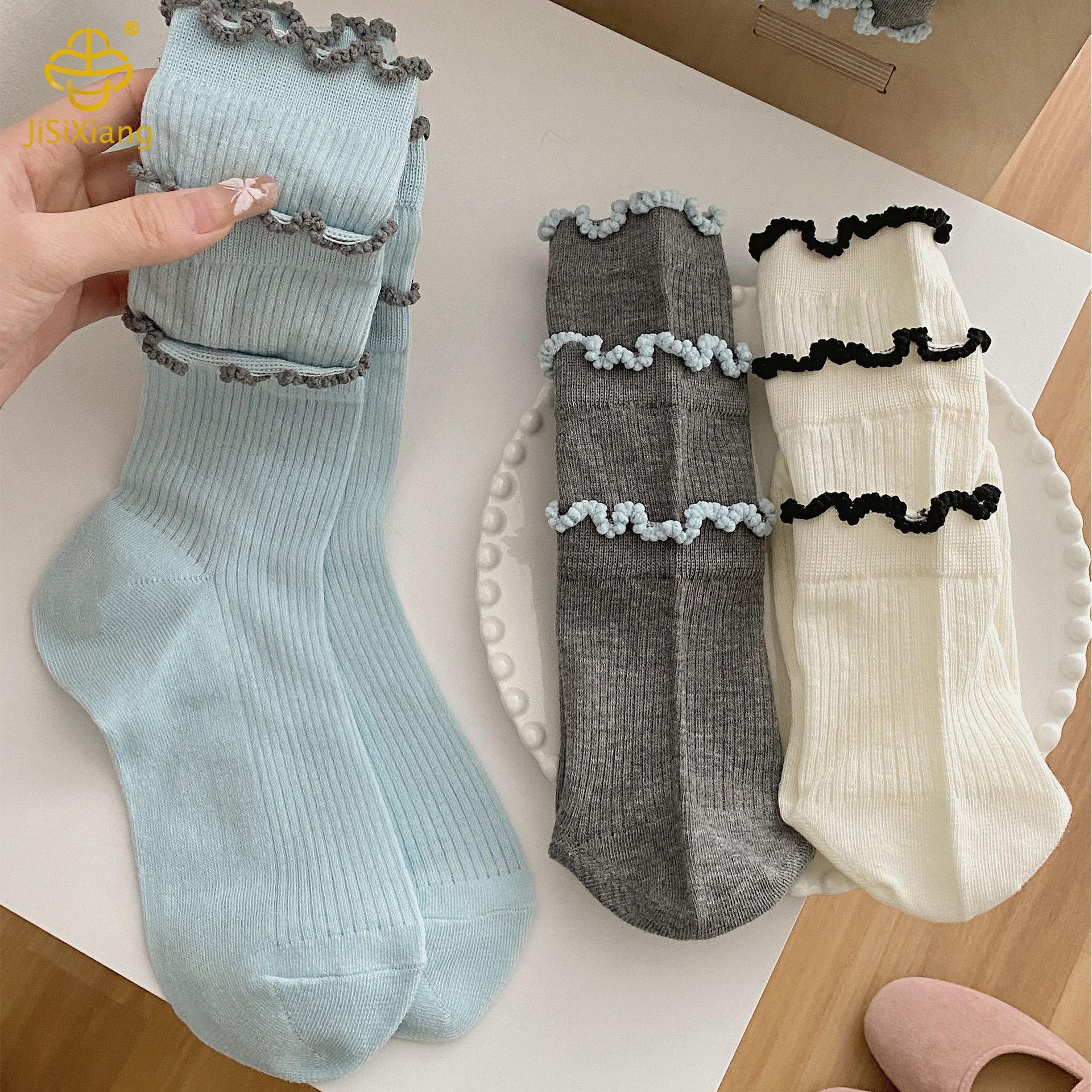 Korean version of pile of socks with wooden ears Korean version of pile of socks with wooden ears