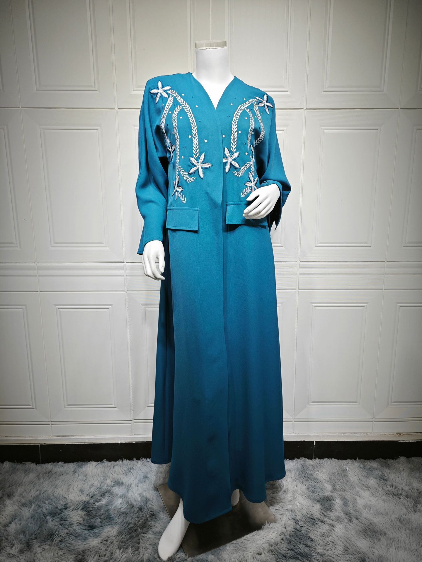 Elegant Floral Embroidered Open Kimono Abaya Dubai Floral Embroidered Open Kimono Abaya