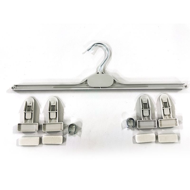 Plastic Hanger Making Machine Plastic Hanger Making Machine