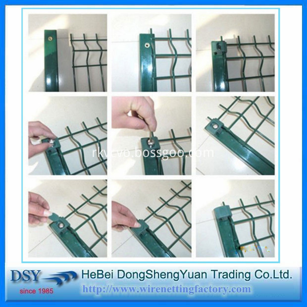 Welded wire mesh fence