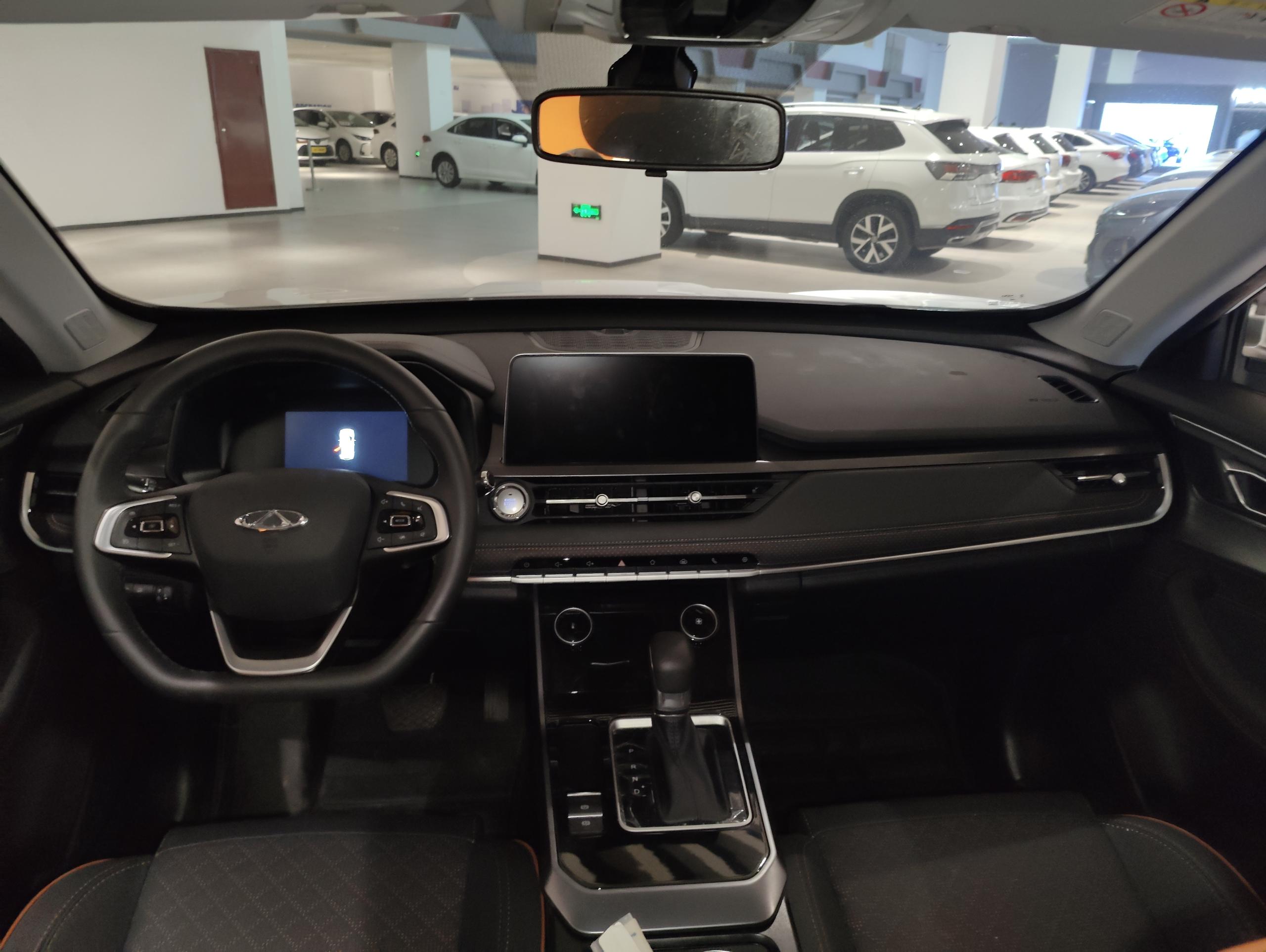 Large screen and smooth voice control Large screen and smooth voice control